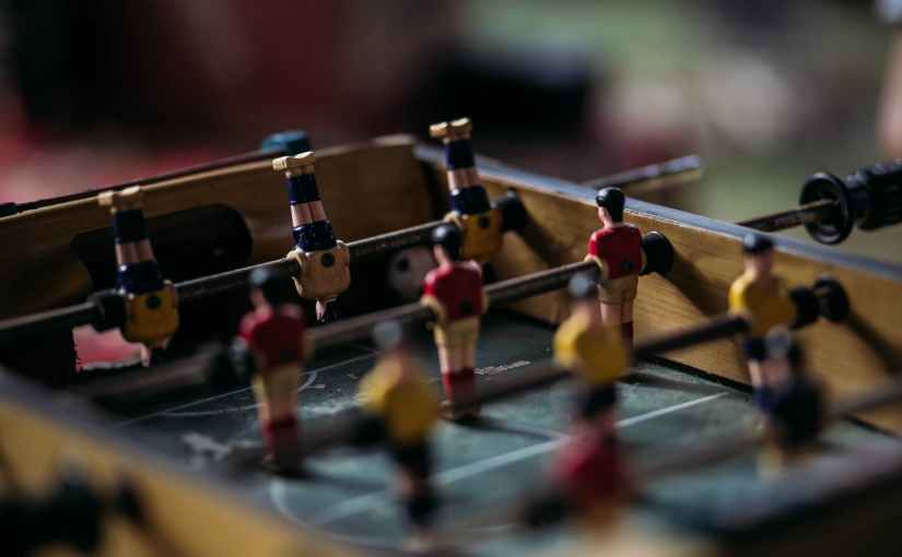 <strong>Πώς να παίξετε ποδόσφαιρο</strong><strong></strong>